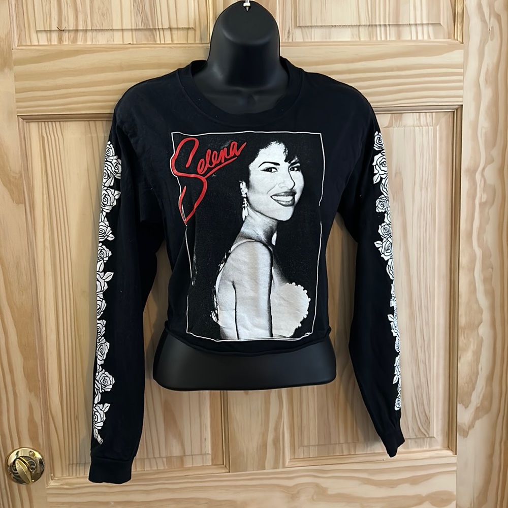 Official Selena Merchandise cropped tee shirt